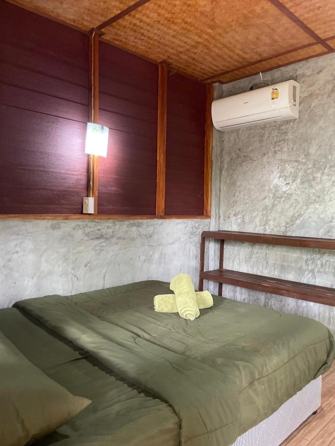 Appartement Dahla Lanta Hut à Ko Lanta Extérieur photo